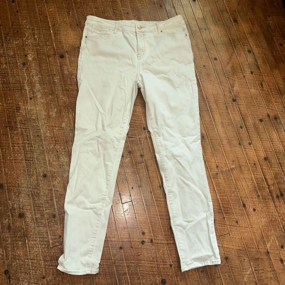 Chico’s 1/8 comfortable stretchy normcore jeggings